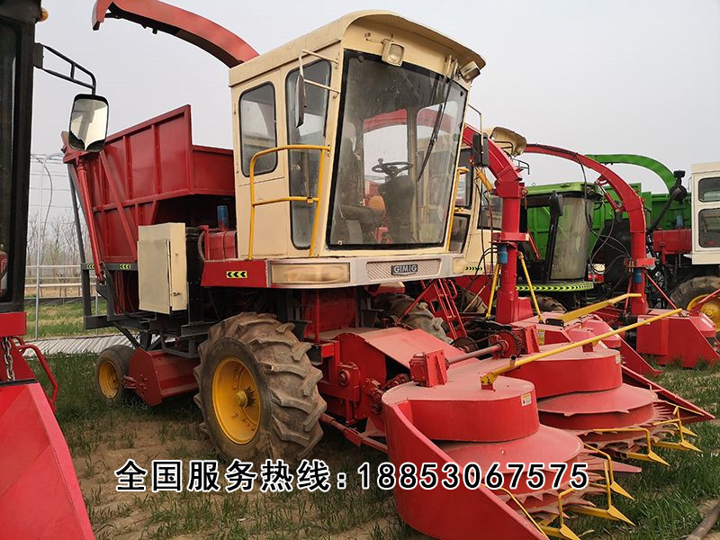 輪式圓盤內(nèi)置粉碎青黃儲(chǔ)機(jī)