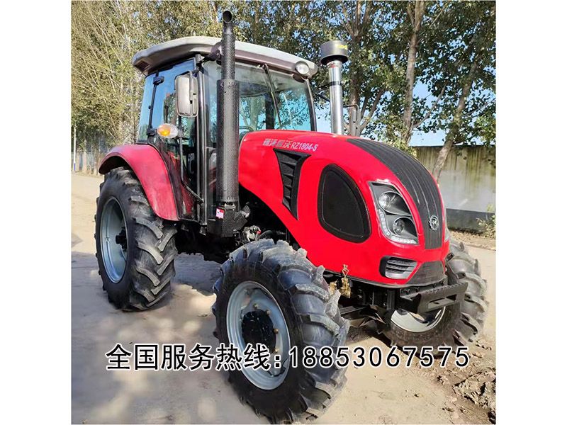 四驅(qū)大馬力農(nóng)用拖拉機(jī)